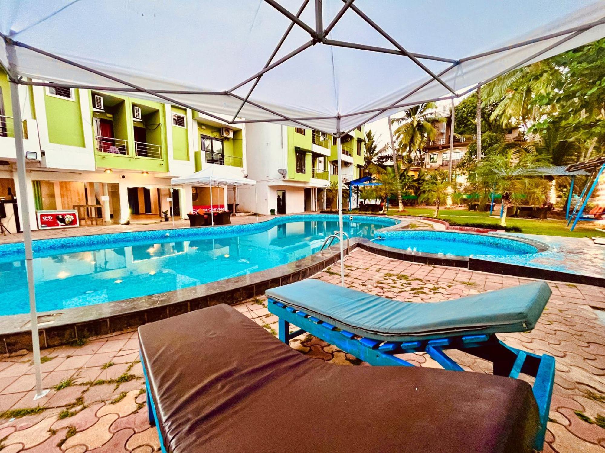 The Calagute Beach Resort By Shivam Resort 1 Km From Beach Candolim Luaran gambar