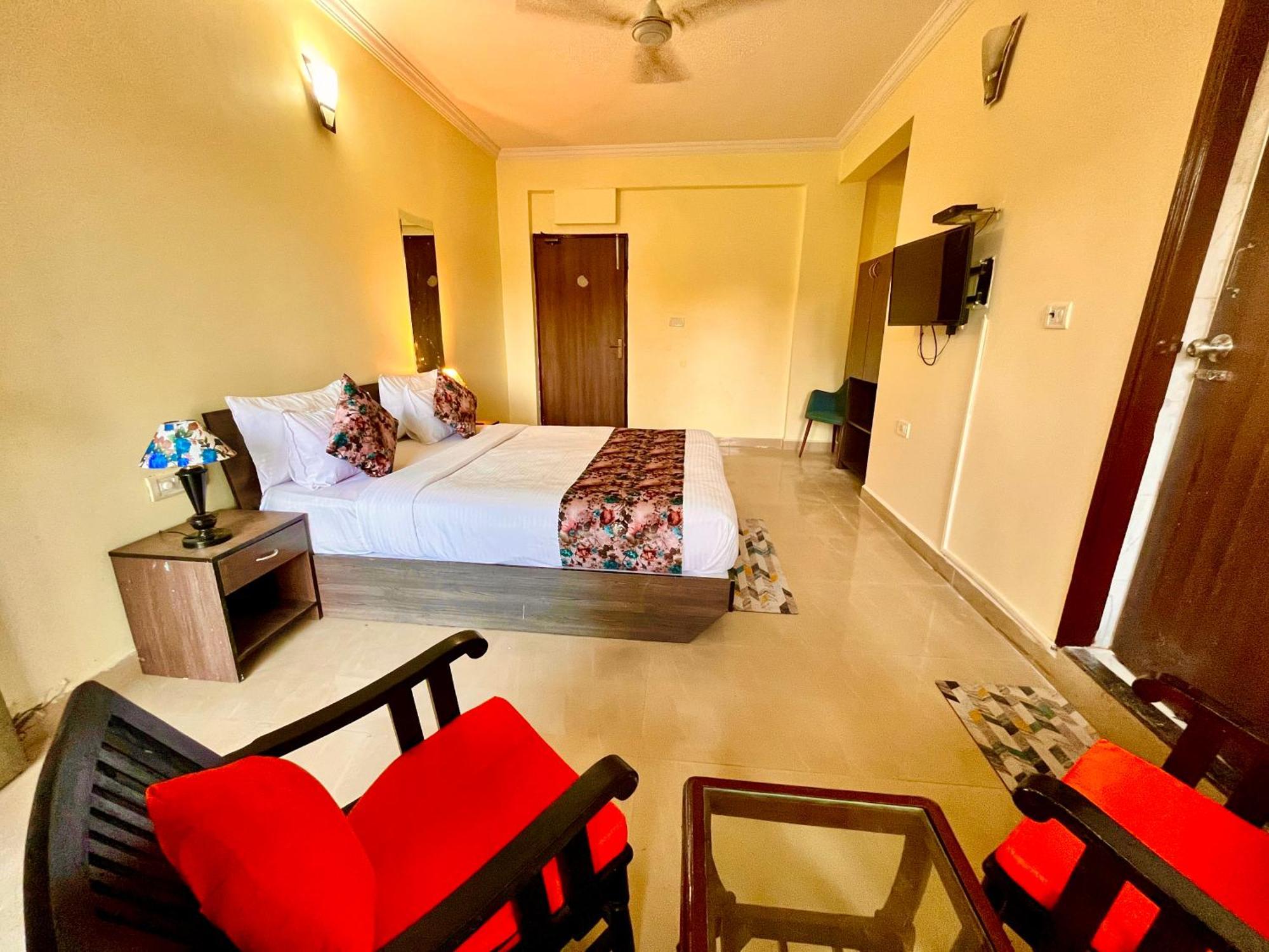 The Calagute Beach Resort By Shivam Resort 1 Km From Beach Candolim Luaran gambar